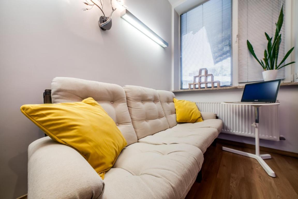 Sova Apartment Lviv Сenter Сity Esterno foto