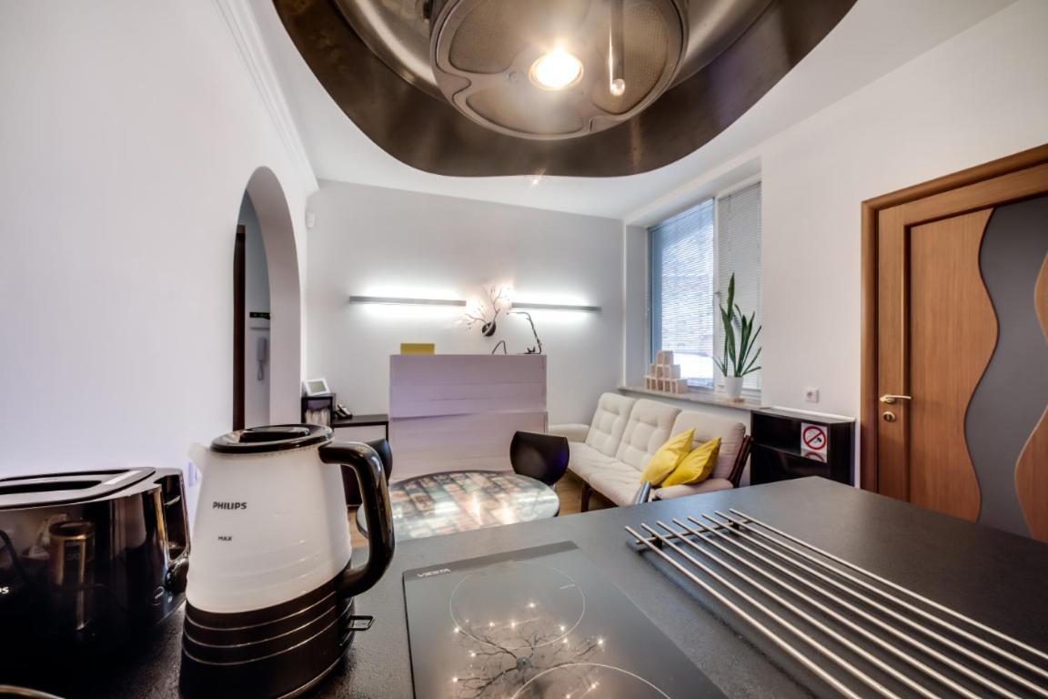 Sova Apartment Lviv Сenter Сity Esterno foto