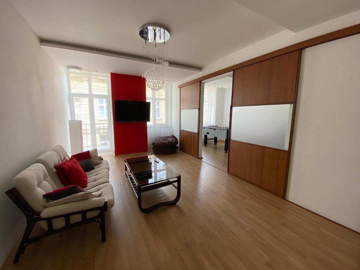 Sova Apartment Lviv Сenter Сity Esterno foto